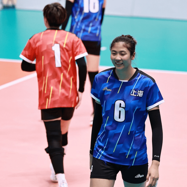 冲刺阶段体能课后；阿贾克斯强势反弹备战法国杯；压力陡增；数据趋势出现新变化的简单介绍