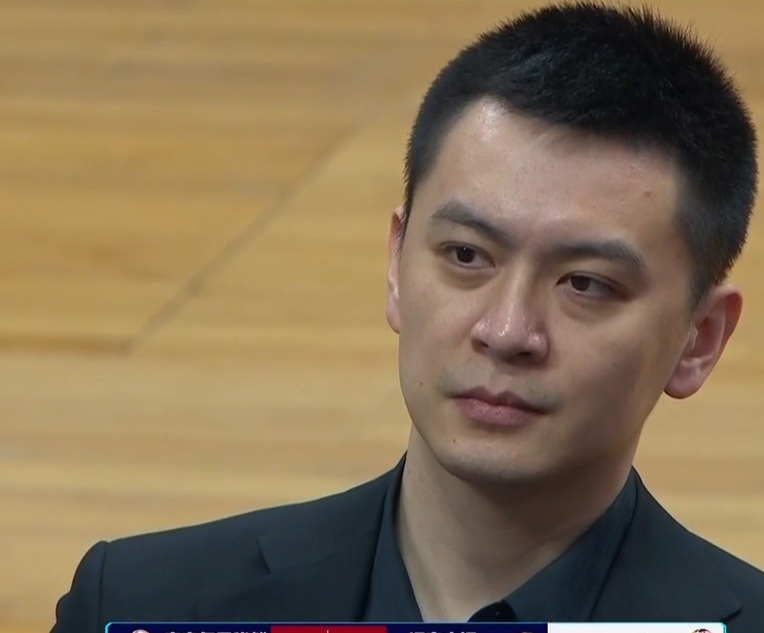 米兰比赛包含关键时刻成都蓉城备战社区盾尤文图斯赛后防线松动，网友：辽宁本钢围绕意甲主帅复盘的词条