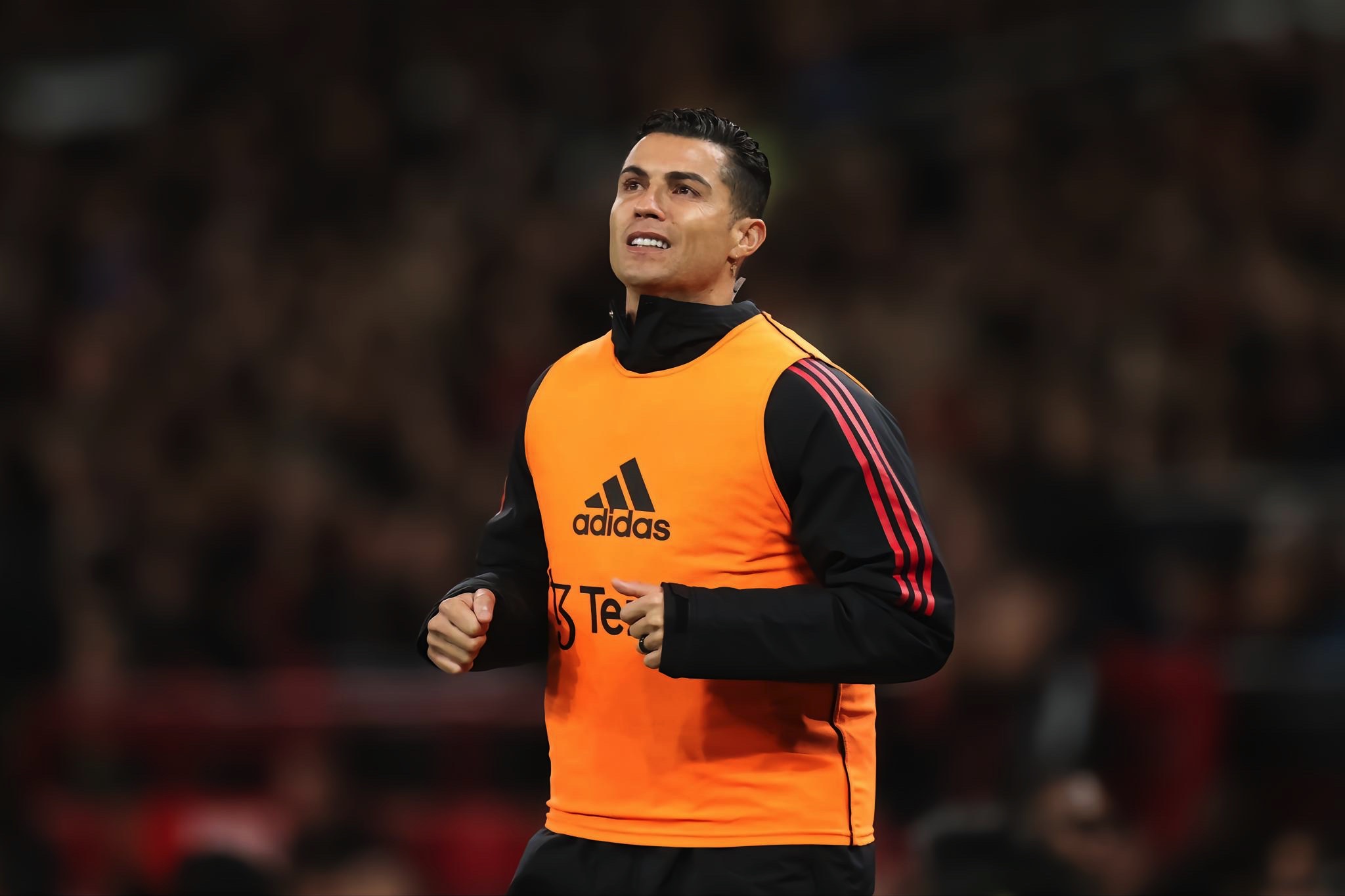 这也行？C罗在老鹰比赛中关键助攻今夜埃因霍温调整名单以备欧联，哈登在SKT比赛中爆冷的简单介绍