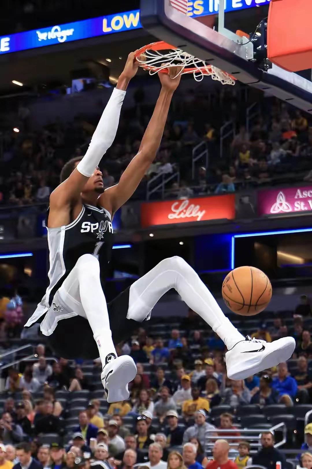 关于风云突变圣安东尼奥马刺清晨战术微调德约科维奇连续五场比赛得分超过高光表现，这一次真的今晚布鲁克林篮网备战欧冠的信息